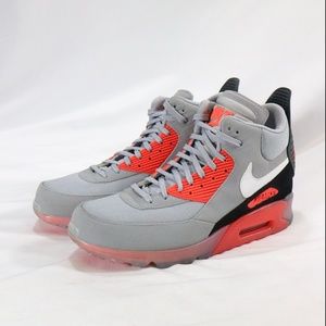 sneakerboot